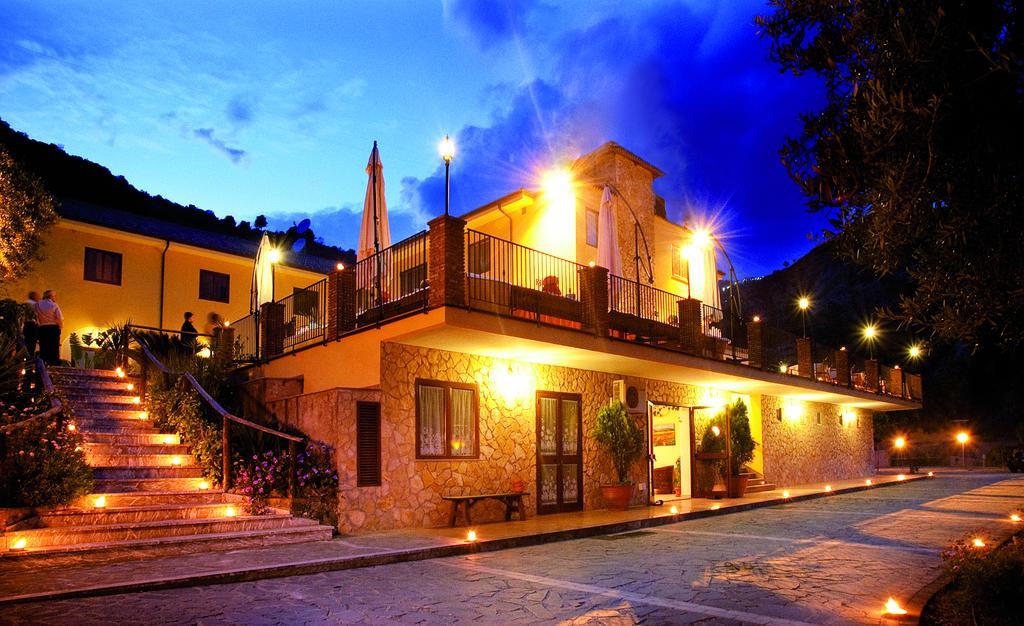 Agriturismo Villa Orchidea Али Терме Екстериор снимка