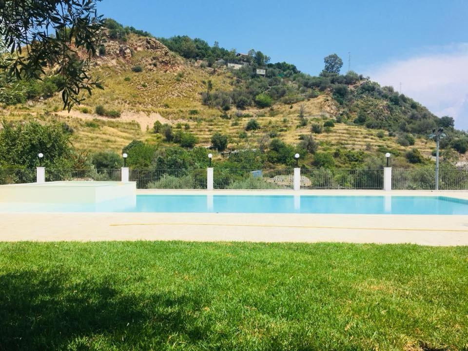Agriturismo Villa Orchidea Али Терме Екстериор снимка